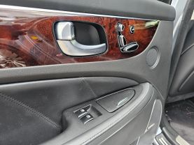 2016 HYUNDAI EQUUS