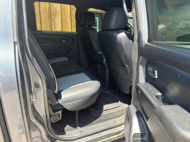 2019 NISSAN TITAN XD CREW CAB PICKUP V8, TURBO DIESEL, 5.0 LITER SV PICKUP 4D 6 1/2 FT