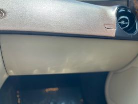 2016 Jaguar Xj - Image 11