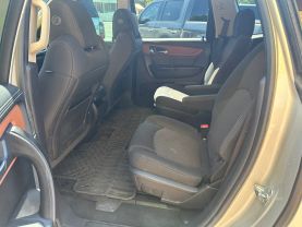 2017 CHEVROLET TRAVERSE SUV V6, 3.6 LITER LT SPORT UTILITY 4D