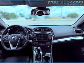 2023 NISSAN MAXIMA