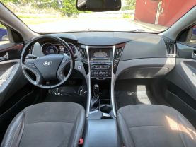 2014 Hyundai Sonata - Image 17