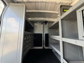 2017 NISSAN NV200