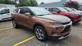2023 Chevrolet Blazer - Image 3