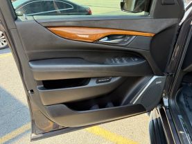 2016 CADILLAC ESCALADE SUV V8, 6.2 LITER LUXURY SPORT UTILITY 4D at Major Key Motors - used car dealership in Lebanon, PA.