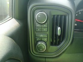 2021 CHEVROLET SILVERADO 1500 CREW CAB PICKUP V8, ECOTEC3, DFM, 6.2 LITER CUSTOM TRAIL BOSS PICKUP 4D 5 3/4 FT