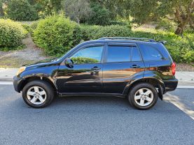 2005 TOYOTA RAV4 SPORT UTILITY 4D