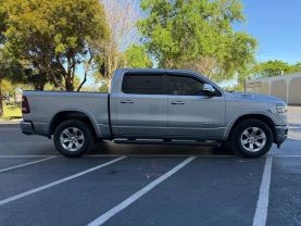 2022 RAM 1500 CREW CAB PICKUP SILVER AUTOMATIC - Iron Cars Inc