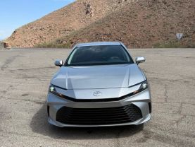 2025 TOYOTA CAMRY SEDAN 4-CYL, HYBRID, 2.5 LITER LE SEDAN 4D