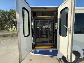 2017 FORD E450 SUPER DUTY CUTAWAY CUTAWAY V10, 6.8 LITER CUTAWAY VAN 2D
