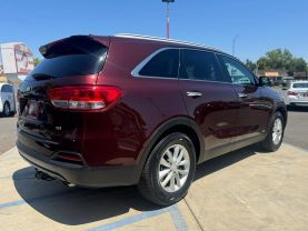 2017 KIA SORENTO SUV 4-CYL, GDI, 2.4 LITER LX SPORT UTILITY 4D