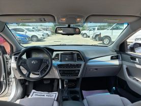 2016 HYUNDAI SONATA SEDAN 4-CYL, 2.4 LITER SE SEDAN 4D at Motors On Wheels - used car dealership in Houston, Texas.