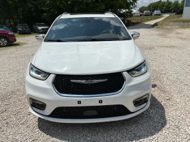 2021 CHRYSLER PACIFICA HYBRID VAN V6, HYBRID, 3.6 LITER LIMITED VAN 4D at T&T Repairables - used car dealership in Spencer, Indiana.