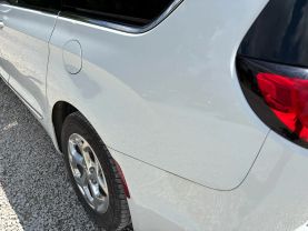 2021 CHRYSLER PACIFICA HYBRID VAN V6, HYBRID, 3.6 LITER LIMITED VAN 4D at T&T Repairables - used car dealership in Spencer, Indiana.