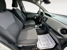 2017 TOYOTA YARIS HATCHBACK WHITE AUTOMATIC - CARPALACE, Chantilly, VA. 38.91645215435775, -77.47495885092432