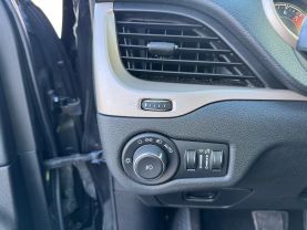 2016 JEEP CHEROKEE SUV V6, 3.2 LITER LATITUDE SPORT UTILITY 4D