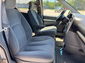2005 CHRYSLER TOWN & COUNTRY VAN V6, 3.8 LITER TOURING MINIVAN 4D