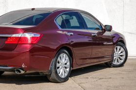 2015 Honda Accord - Image 13