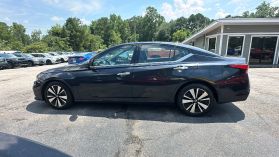 2019 Nissan Altima - Image 8