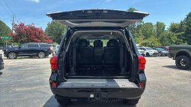 2015 Toyota Land Cruiser - Image 18