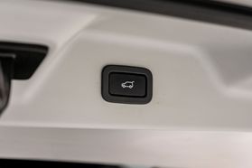 2015 Land Rover Range Rover - Image 49