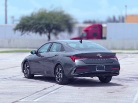 2025 HYUNDAI ELANTRA