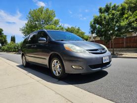 2006 TOYOTA SIENNA XLE MINIVAN 4D