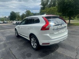 2017 VOLVO XC60