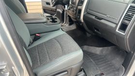 2016 RAM 1500 CREW CAB PICKUP V8, HEMI, 5.7 LITER BIG HORN PICKUP 4D 5 1/2 FT