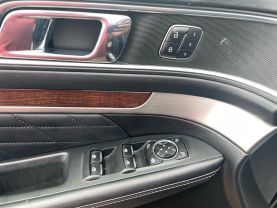 2017 Ford Explorer - Image 11