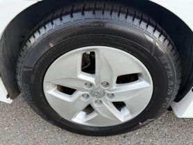 2012 HYUNDAI SONATA SEDAN 4-CYL, HYBRID, 2.4 LITER HYBRID SEDAN 4D