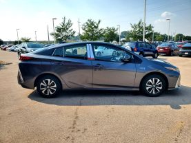 2017 TOYOTA PRIUS PRIME HATCHBACK 4-CYL, HYBRID, 1.8 LITER PREMIUM HATCHBACK 4D