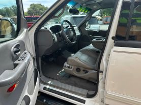 2002 FORD F150 SUPERCREW CAB PICKUP V8, 5.4 LITER SHORT BED 4D