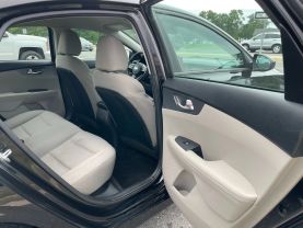 2020 Kia Forte - Image 32