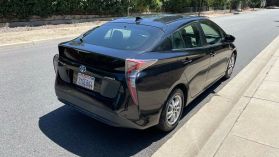 2017 TOYOTA PRIUS TWO HATCHBACK 4D
