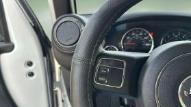2015 Jeep Wrangler - Image 27