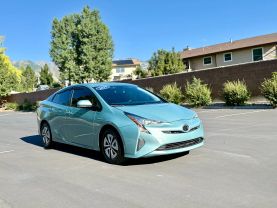 2017 TOYOTA PRIUS HATCHBACK 4-CYL, HYBRID, 1.8 LITER ONE HATCHBACK 4D