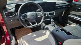 2025 Ford Mustang - Image 9