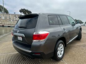 2013 TOYOTA HIGHLANDER SUV 4-CYL, 2.7 LITER SPORT UTILITY 4D