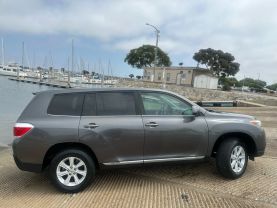 2013 TOYOTA HIGHLANDER SUV 4-CYL, 2.7 LITER SPORT UTILITY 4D