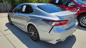 2023 Toyota Camry - Image 5