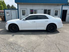 2014 CHRYSLER 300 SEDAN V6, 3.6 LITER 300C SEDAN 4D