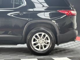 2019 CHEVROLET TRAVERSE SUV V6, 3.6 LITER LS SPORT UTILITY 4D