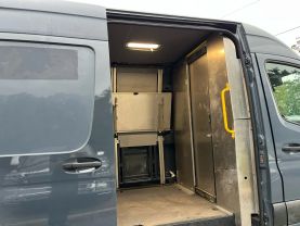 2019 Mercedes-benz Sprinter 2500 Cargo - Image 25