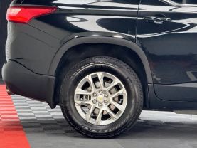 2019 CHEVROLET TRAVERSE SUV V6, 3.6 LITER LS SPORT UTILITY 4D