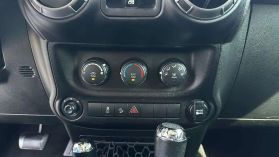 2015 Jeep Wrangler - Image 31