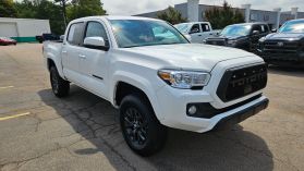 2022 Toyota Tacoma Double Cab - Image 3