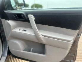 2013 TOYOTA HIGHLANDER SUV 4-CYL, 2.7 LITER SPORT UTILITY 4D
