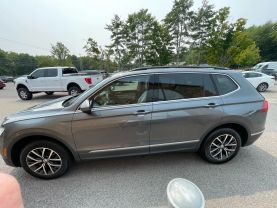 2020 VOLKSWAGEN TIGUAN SUV 4-CYL, TURBO, 2.0 LITER SE 4MOTION SPORT UTILITY 4D - Gesner Auto Inc in Taunton, MA, 41.88613, -71.14527