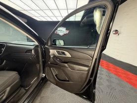 2019 CHEVROLET TRAVERSE SUV V6, 3.6 LITER LS SPORT UTILITY 4D